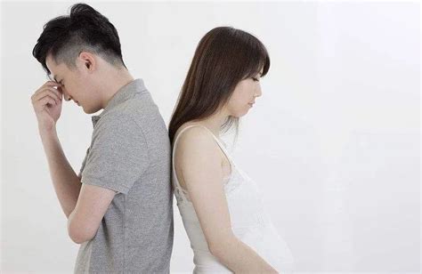 打工三年丈夫回家！夫妻如膠似漆勝新婚 某天晚上「打開衛生間的門」妻子含淚報警 美食記