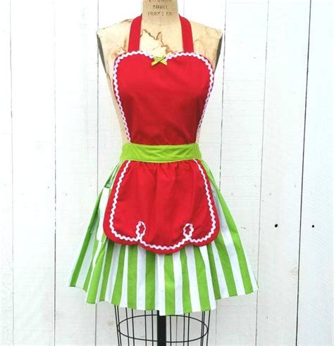 Christmas Apron Womens Apron Full Apron Green With Red Etsy Avental