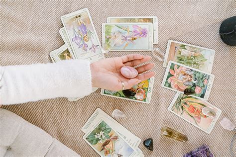 Tarot Readings Vs Psychic Reading Whats The Difference