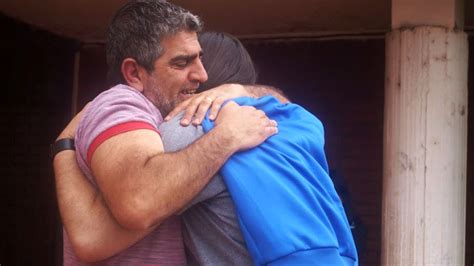 Otorgaron la adopción de dos hermanos a un matrimonio gay Infobae