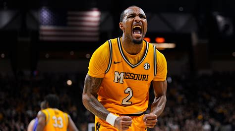 Missouri Beats No 1 Kansas In Mens College Basketball Border War