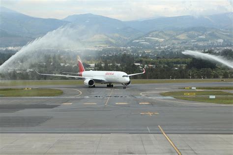 La Capital Vuela Alto Con El Airbus A 350 De Iberia Quito Informa