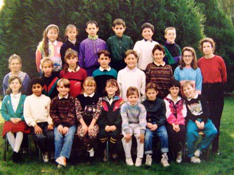 Photo de classe CM2 de 1992 Ecole Charles Péguy Copains d avant