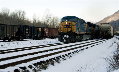 West Virginia coal miner killed in dozer accident - MINING.COM