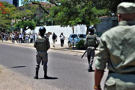 Pelo menos 11 feridos em três dias de confrontos entre manifestantes e