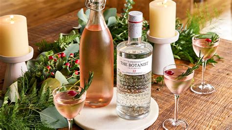 6 Holiday-Ready Cocktails Featuring The Botanist | VinePair