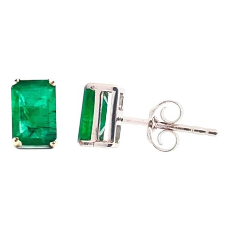 Emerald Gemstone and Gold Stud Earrings For Sale at 1stDibs