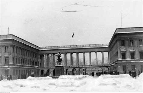 Historia Kultura Odbudowa Pa Acu Saskiego W Warszawie Dla Archeolog W