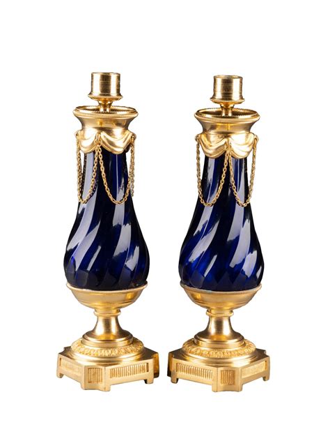 Paire De Vases En Cristal Bleu Du Creusot Paris Poque Louis Xvi