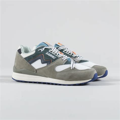 Karhu Synchron Classic Shoes Trainers Abbey Stone Turbulence