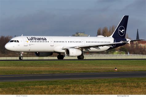 Lufthansa Airbus A Berlin Spotter De