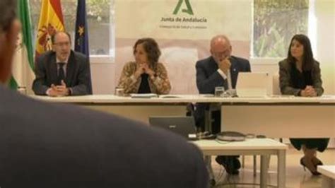 Andaluc A Y Roche Farma Presentan Una Alianza Para La Investigaci N