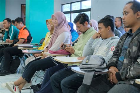 Ikip Budi Utomo Malang Gelar Workshop Bagaimana Menjadi Konten Creator