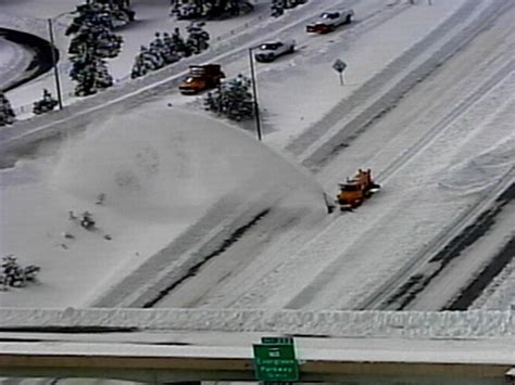 Denvers First Measurable Snow In 6 Weeks To Fall On Anniversary Of