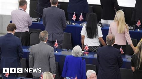 Brexit Party Meps Turn Backs In Eu Parliament Bbc News