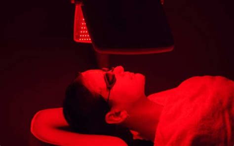 What Is Red Light Therapy How Does It Work Euphoria Med Spa