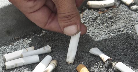 Government to ban smoking cigarettes at home