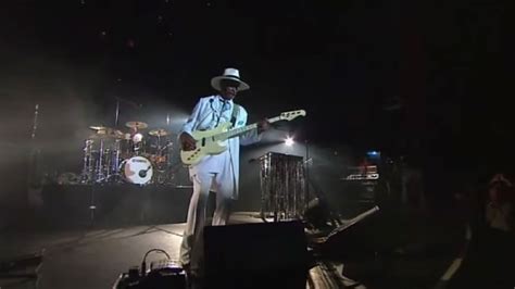 Larry Graham: Bass Solo, Live au Bataclan – No Treble