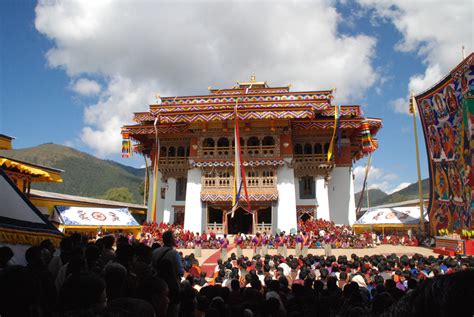 Bhutan: Gangtey/Phobjikha Festival (16-18 September, 2024) - Little Bhutan