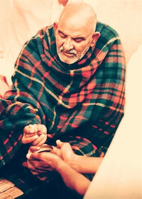 Pin By Vatsal Desai On Guruji Neem Karoli Baba Neem Mudras