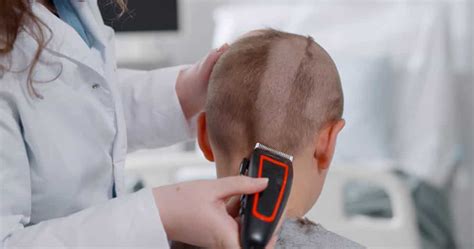 Free Haircut For Cancer Patients Adapting New Looks