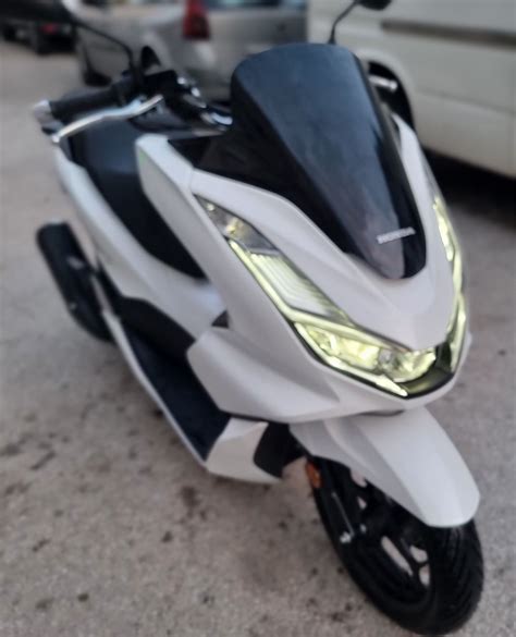 Semi Nova Ou Seminova - Moto Seminova PCX 125 , 373 km , branca semi nova 2024 Santa Iria De ...