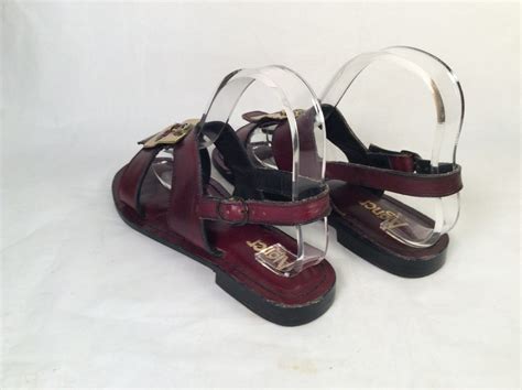 Vintage Etienne Aigner Flat Sandals Retro Size 7 Oxblood Etsy