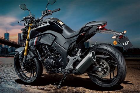 Haojue lança XCR300 naked de 300cc design ultramoderno e