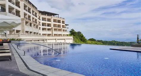 Hotels In Tagaytay With The Lake View | PhilNews