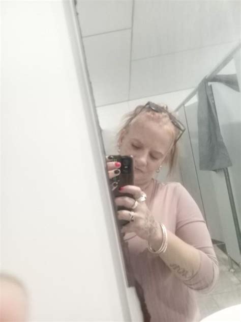 LONELY WET PUSSY SQUIRTING Whangarei