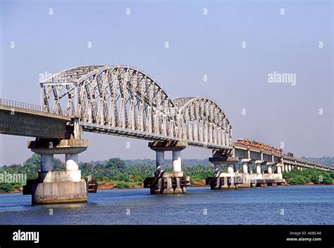 Goa zuari bridge hi-res stock photography and images - Alamy