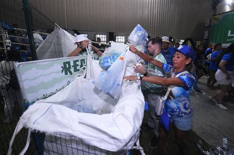 Reporter Parintins Parintins 2023 Galera Do Caprichoso Vira Placar E