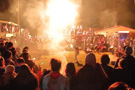 Light Up Your Winter During Fire Ice Winterfest In Lava Hot Springs Idaho