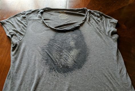 6 Ways To Remove Grease Stains From Clothes Rhythm Of The Home