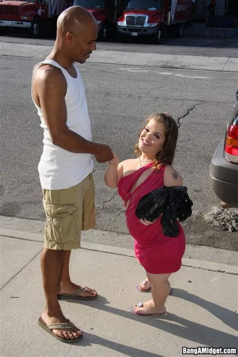 Hot White Midget Fucking A Black Stud In Interracial Action Porn Pictures Xxx Photos Sex