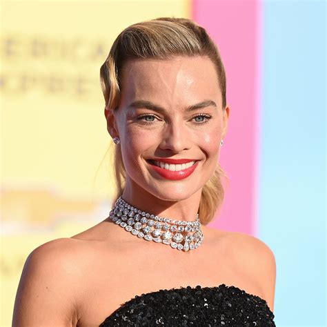 Margot Robbies Hair Evolution From Brunette To Barbie Blonde SHEfinds