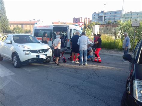 Incidente Ascoli La Mamma Che Ha Salvato Il Figlioletto Sta Meglio