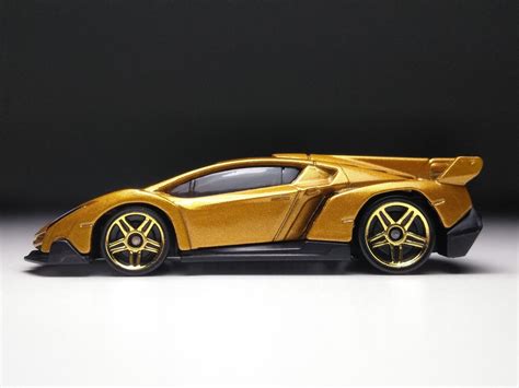 Hot Wheels Lamborghini Veneno