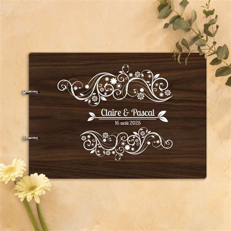 Livre D Or De Mariage Sur Bois Fleurs Noyer