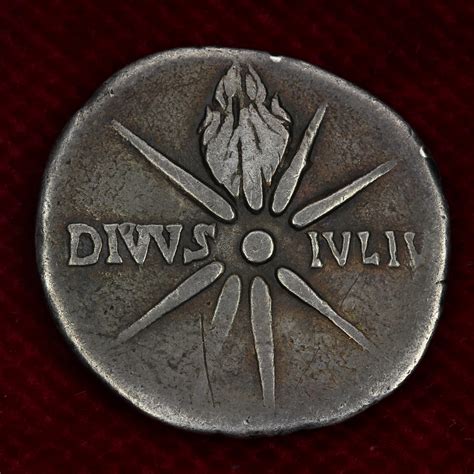 Augustus 27 BC - AD 14 Silver Denarius Julius Caesar's Comet - Silbury