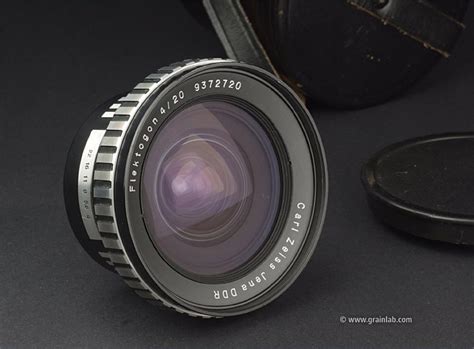Carl Zeiss Jena Flektogon 20mm f/4 - M42 - Grainlab