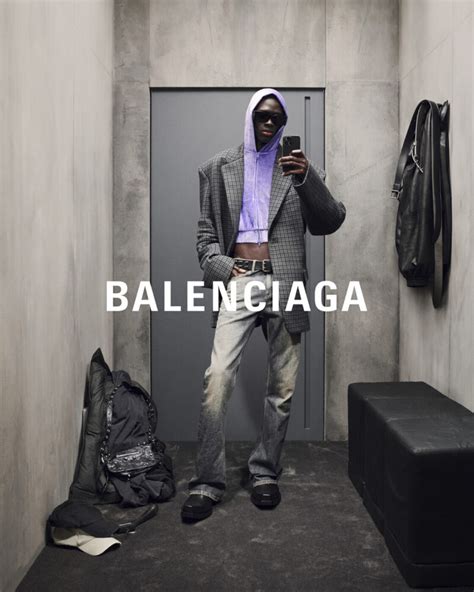 Balenciaga Pre-Fall 2023 Collection | LES FAÇONS