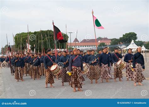 YOGYAKARTA, INDONESIA - CIRCA SEPTEMBER 2015: Ceremonial Sultan Guards ...