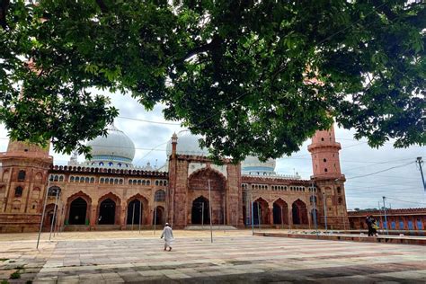 Mosque sealed in Deoband - The Statesman