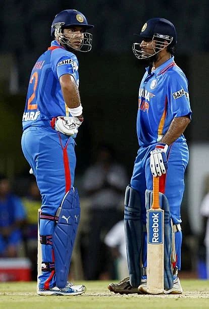 Dhoni And I Aren T Close Friends Yuvraj Singh Made A Striking