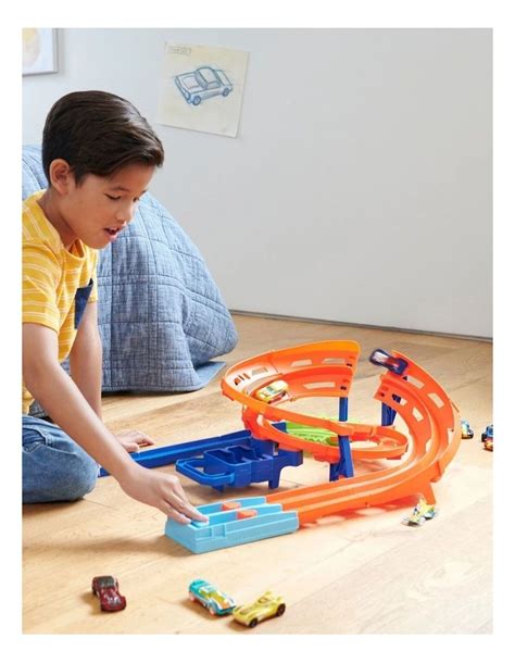Hot Wheels Whip Around Raceway Myer