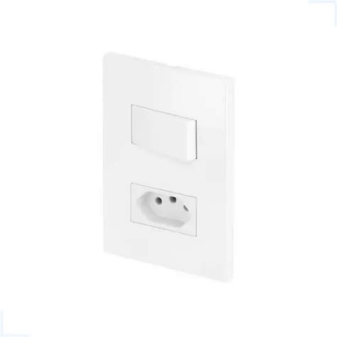 Interruptor Con Enchufe De 10 A Placa Simple 4x2 Blanco Delicadeza