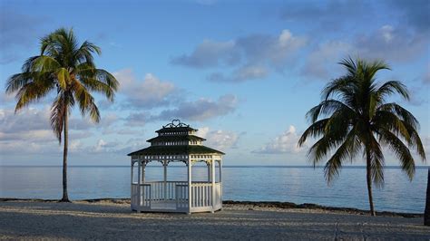 THE BEAUTY OF CUBAN BEACHES - Amore Travel Designs