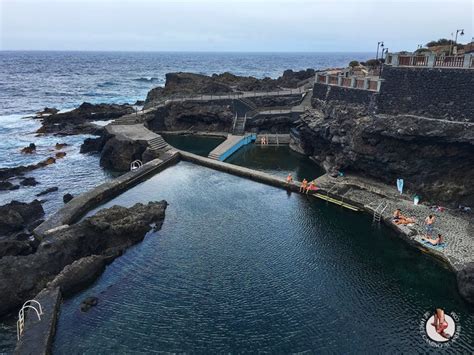 Las Piscinas Naturales De Charco Azul Y La Fajana