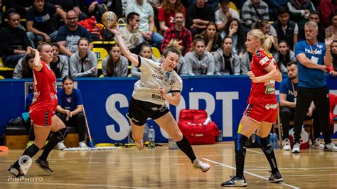 Liga Florilor Campioana A Defilat La R Mnicu V Lcea Handbal Mania